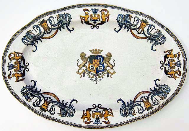 Gien Renaissance plate coat-of-arms