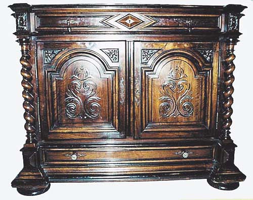 french antique cabinet Pantalonnière