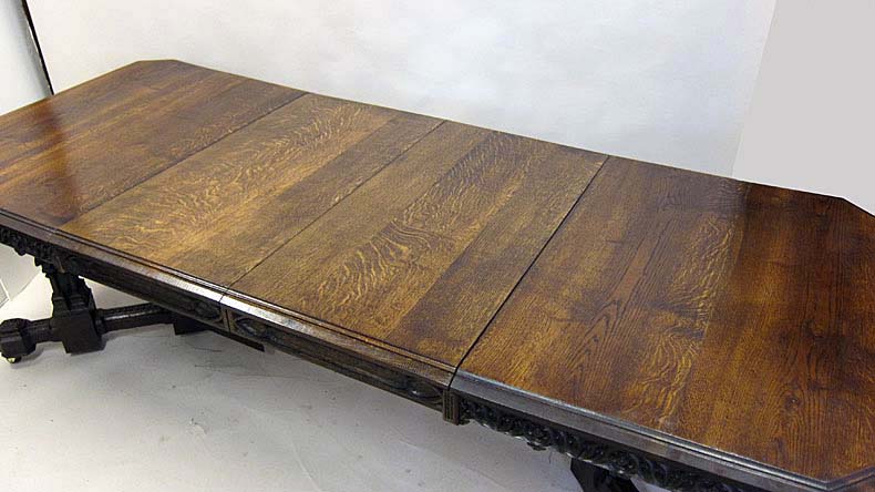 5135-table top with leaves